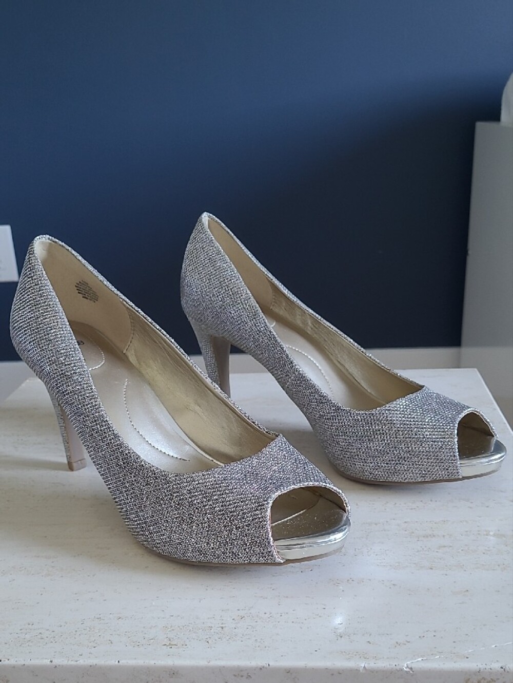 Bandolino Rainaa Gold Glamour Glitter Open-Toe Pumps